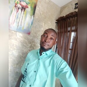 akorede__, online dating profile photo