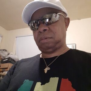 desdecck, online dating profile photo